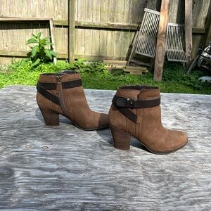 [Franco Sarto] Brown Leather Side Zip Heeled Ankle Boots size‎ 7.5